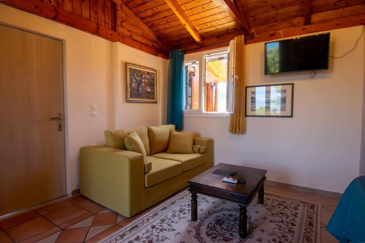 אצ'ארבי Fotios Roof Apartment מראה חיצוני תמונה
